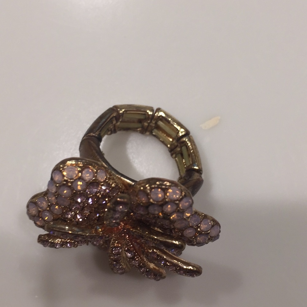 Ring - Picture 5 of 6